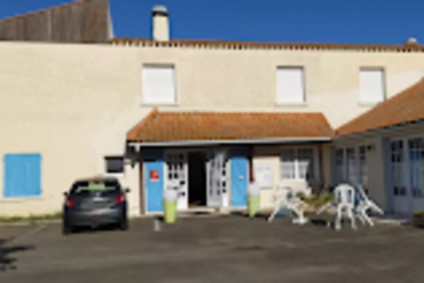 Villa Californie - Domaine Le Sherwood-Buitenkant zomer