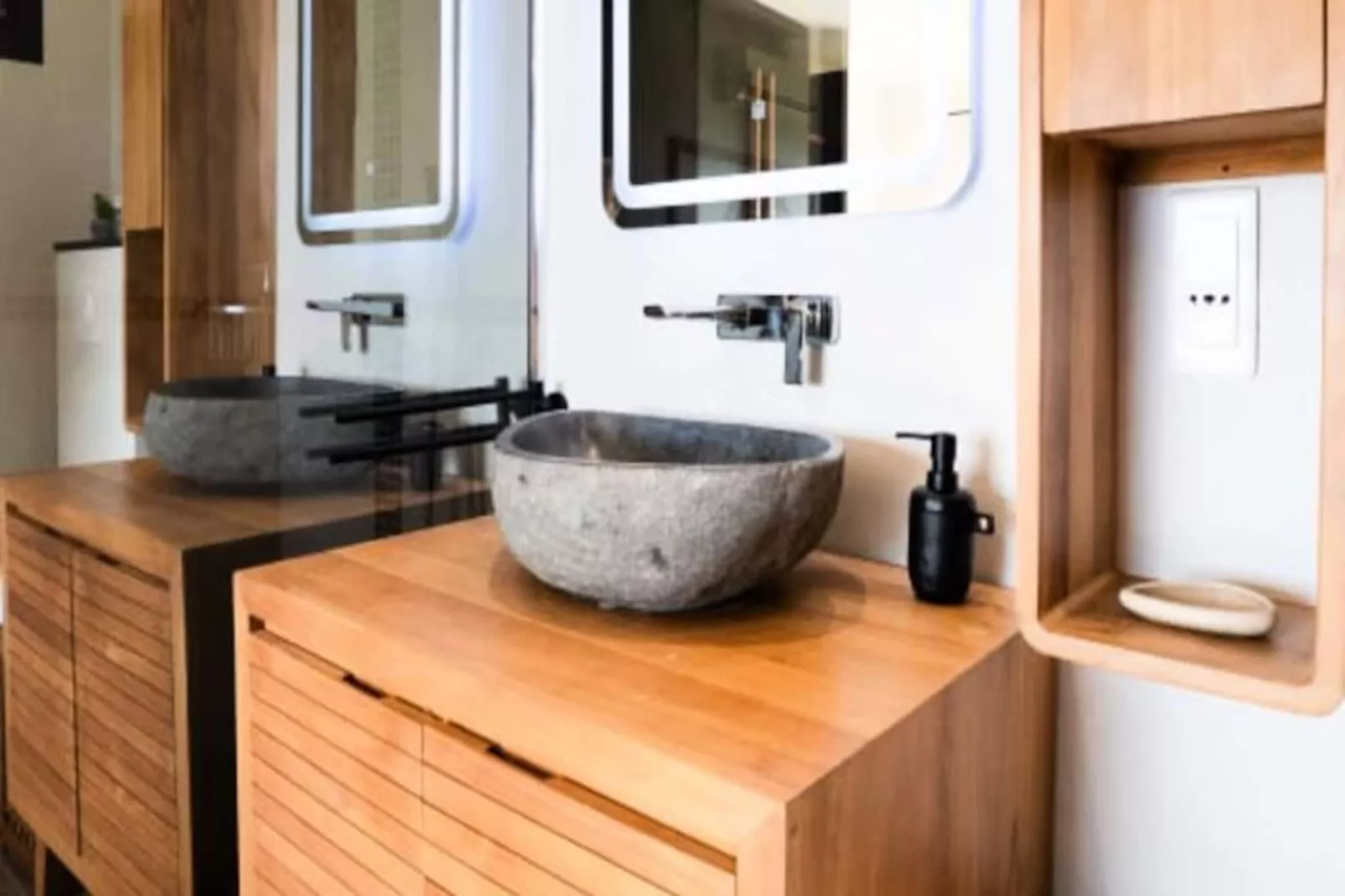 Villa Te Amo-Image-tags.