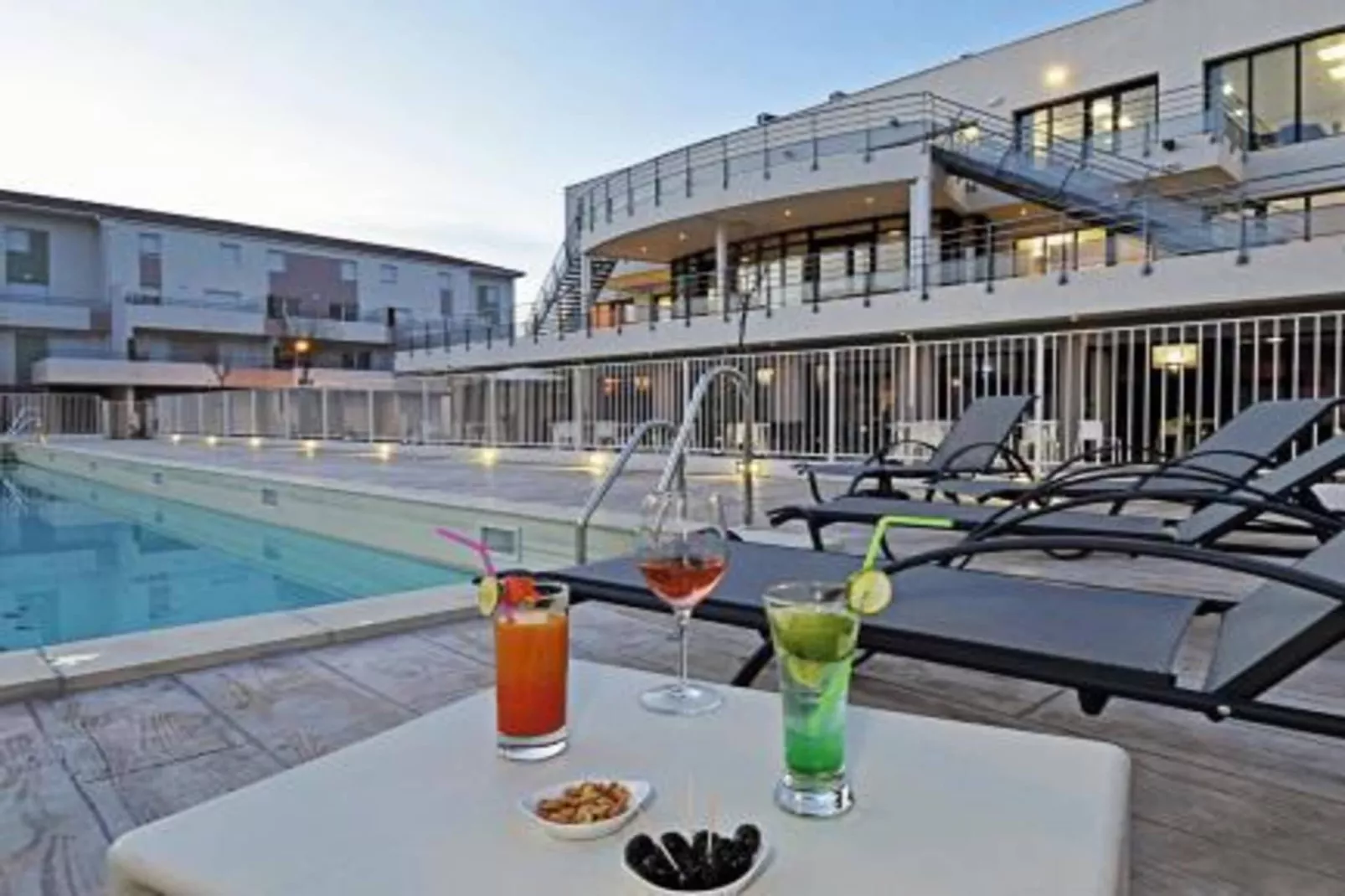 Résidence "le Château Leenhardt"-Gebieden zomer 5km