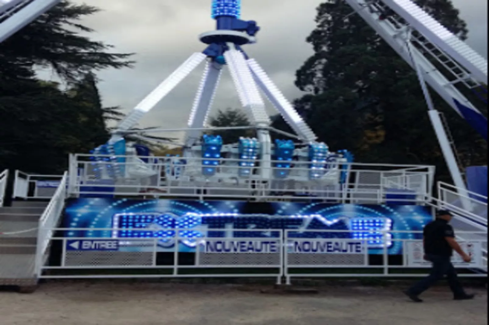 Résidence Jardins Du Casino-Buitenkant zomer