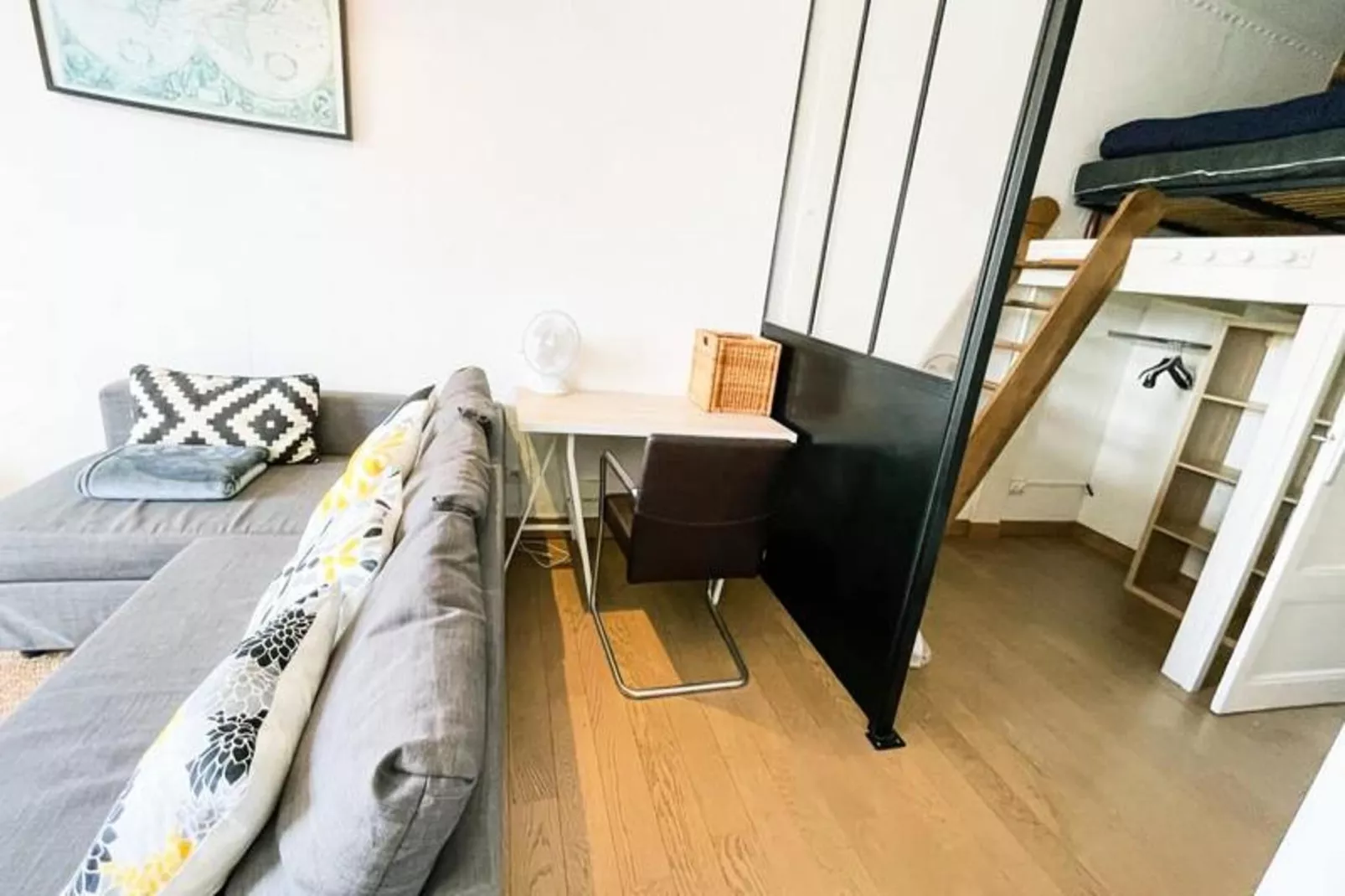 Pretty Light In Grenoble ☀ T2-Eetkamer