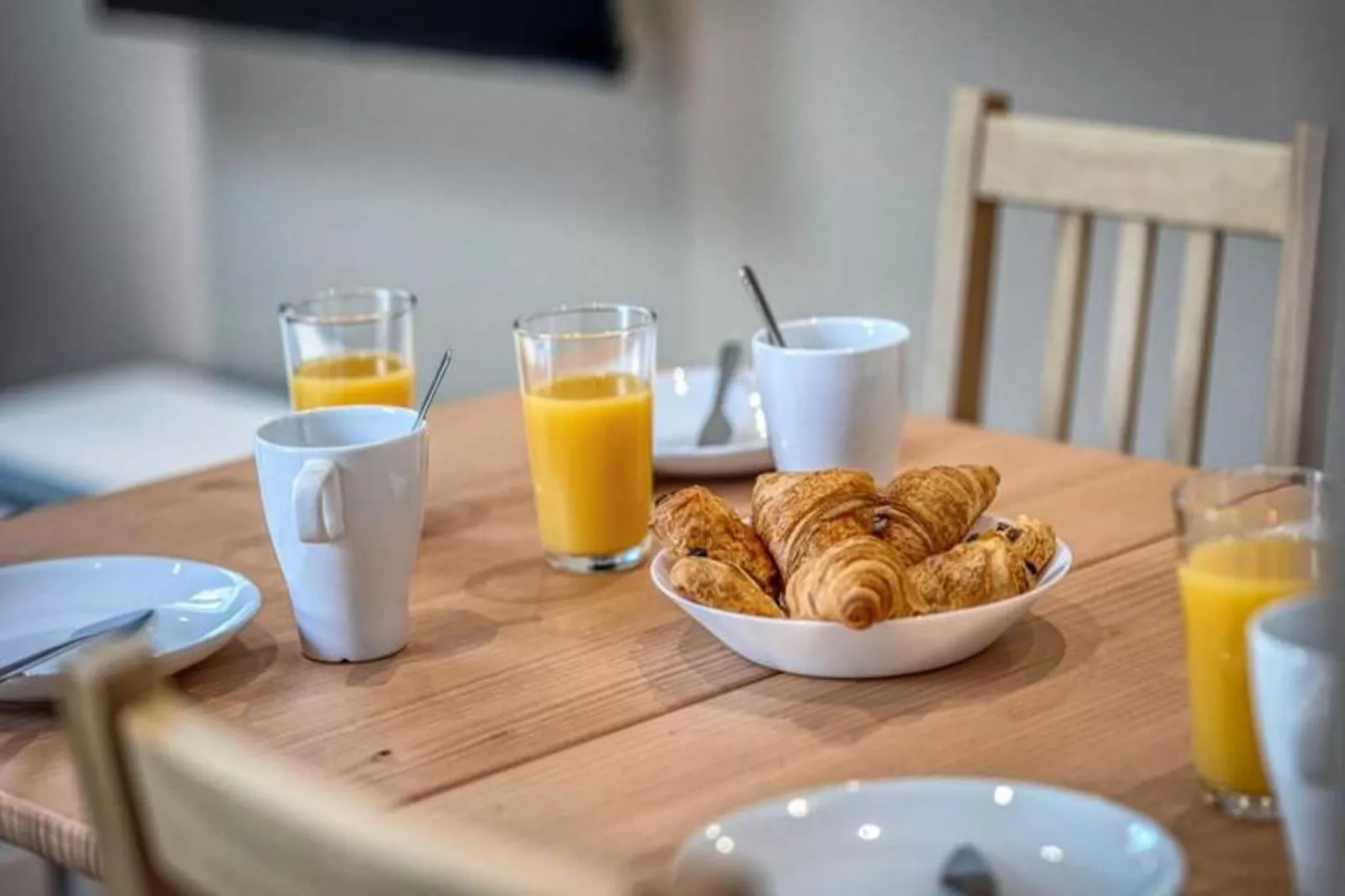 | Beau T2 Enti&egrave;rement R&eacute;nov&eacute; Dans L'hyper Centre, Face Gare 🚅-Eetkamer