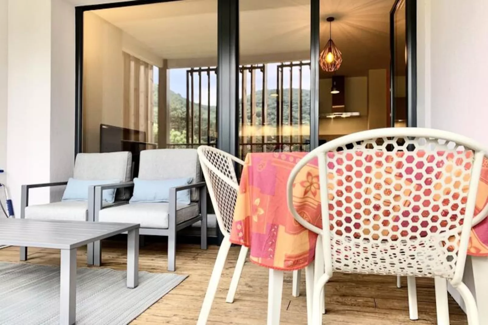 M&eacute;ditation &agrave; Eybens | Terrasse | Wifi  📖-Image-tags.