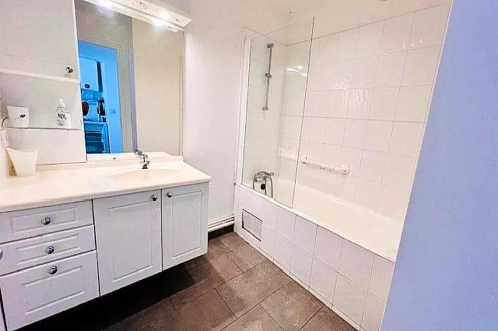 Résidence Kerabus-Badkamer