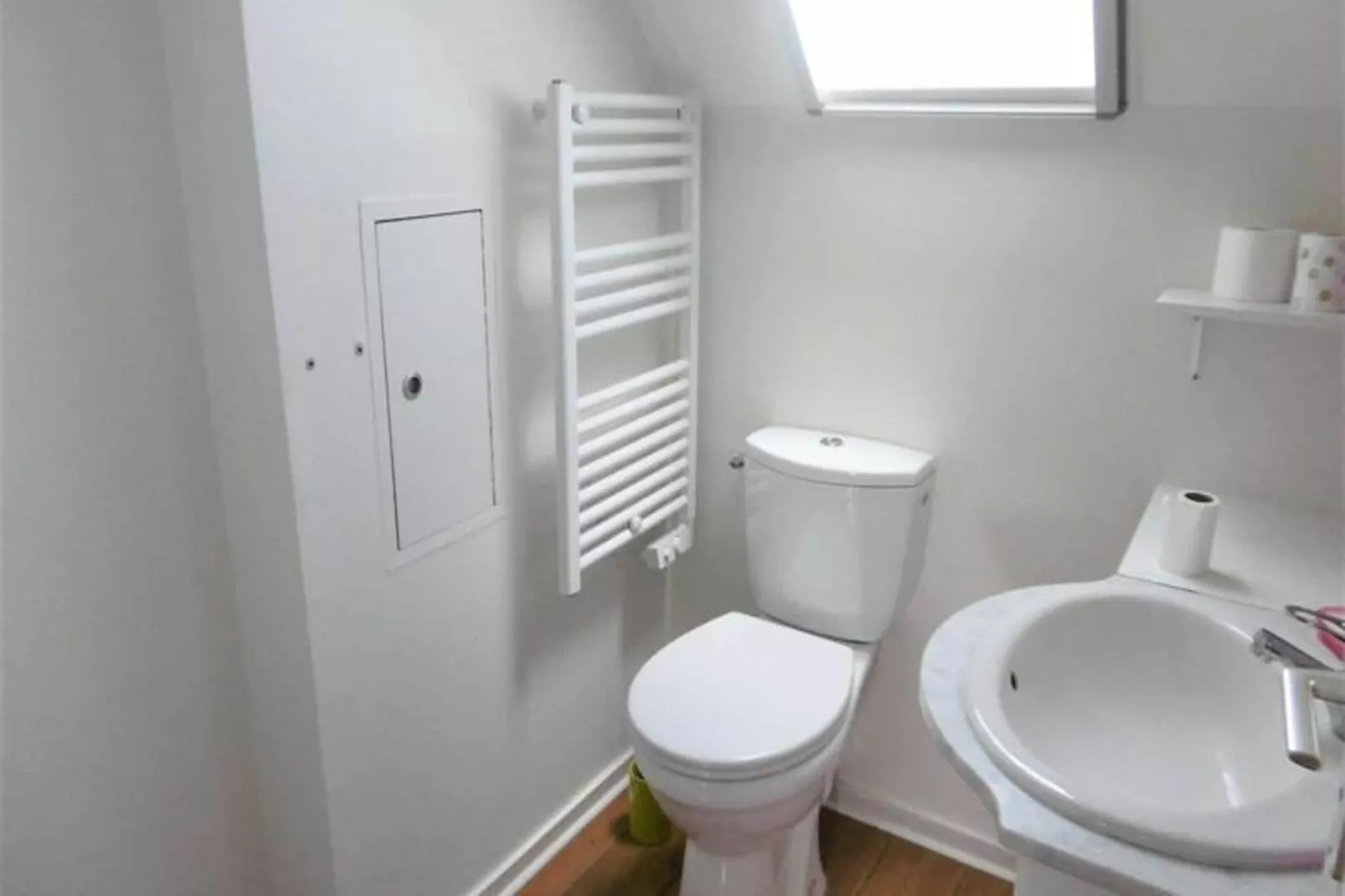 Résidence Duguay Trouin-Badkamer