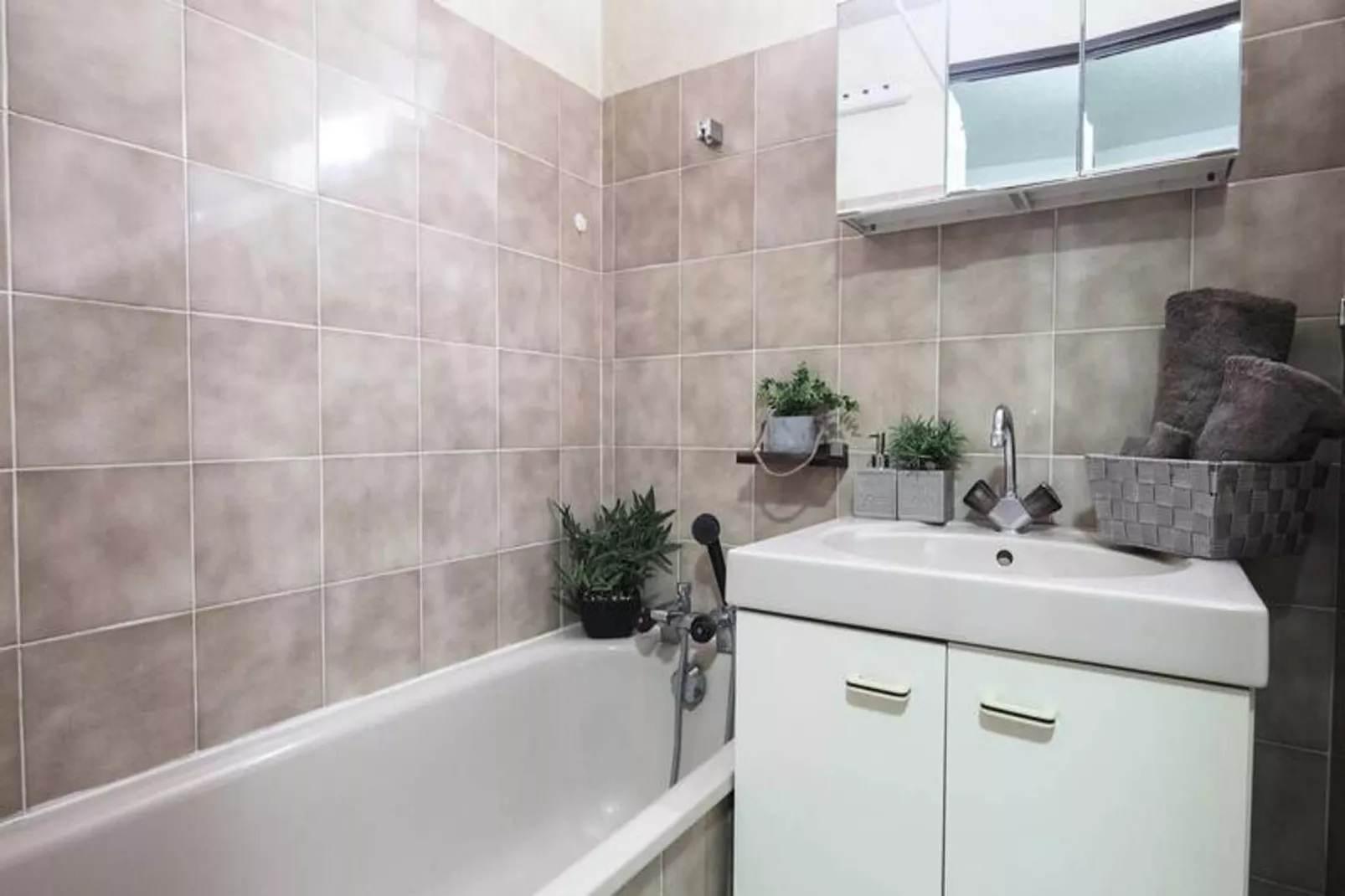 Résidence Aurette:port Bielh-Badkamer