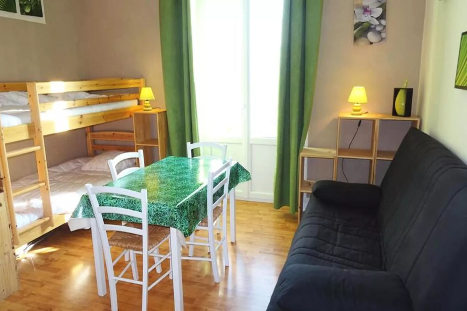 Residence Albion-Eetkamer