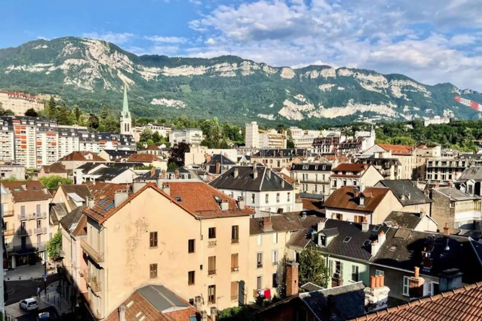 Résidence Le Constellation-Uitzicht zomer