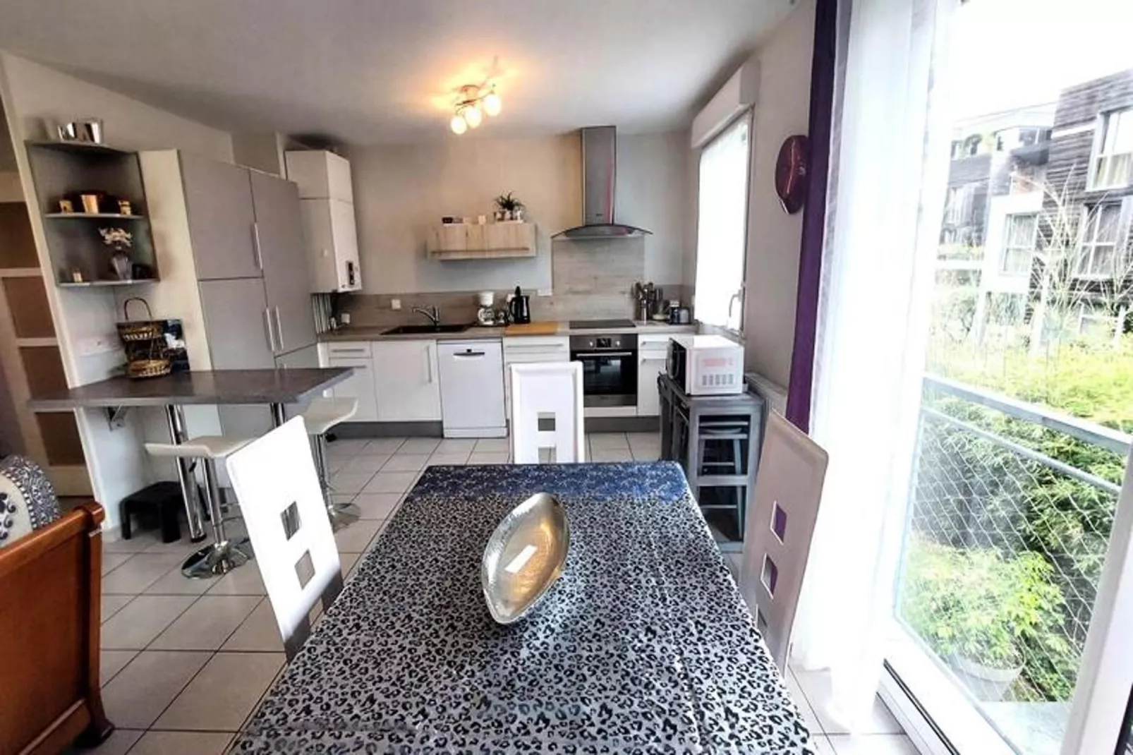 Résidence Villa Neree-Eetkamer