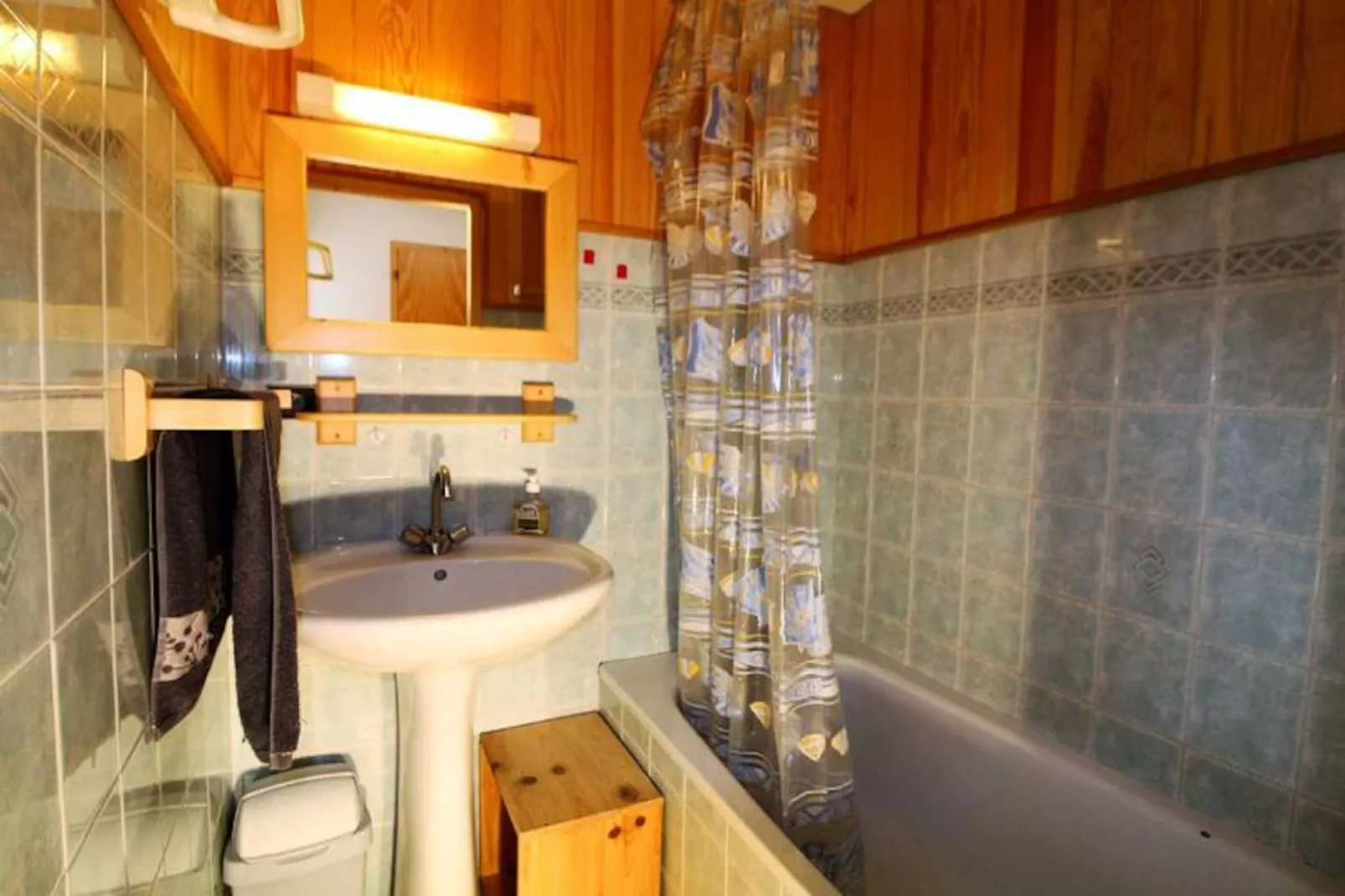 Résidence Le Chardonnet-Image-tags.