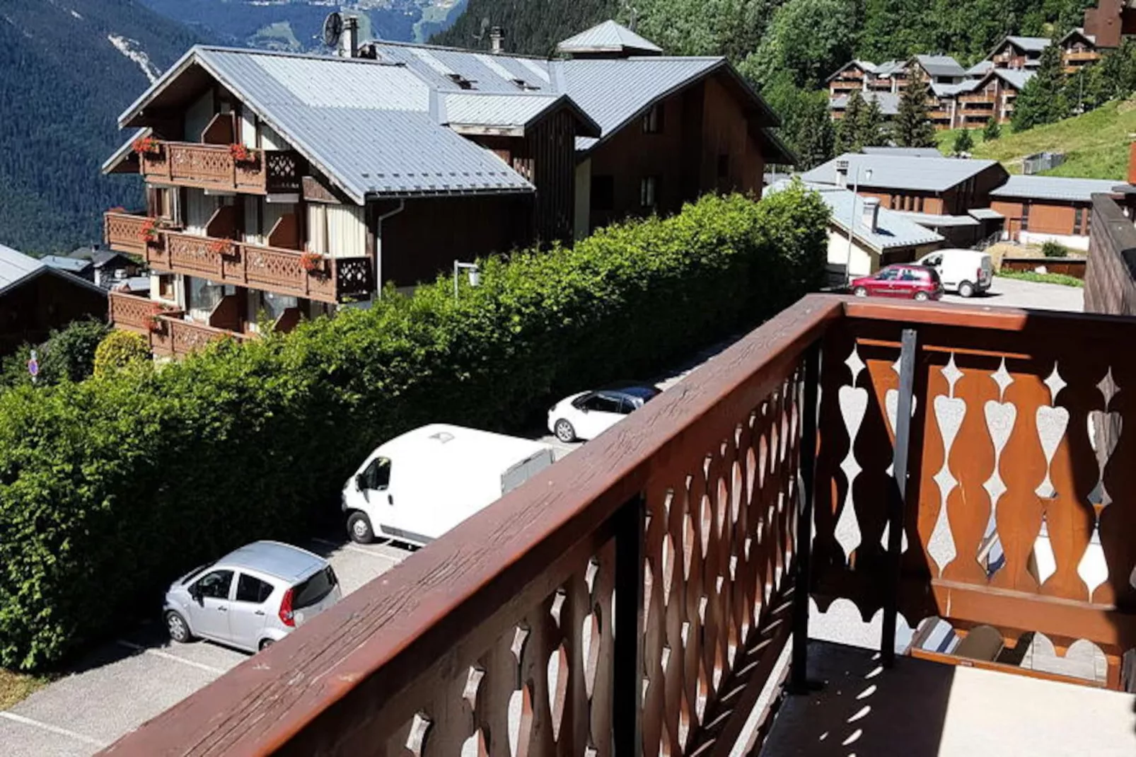 Résidence Le Chardonnet-Image-tags.