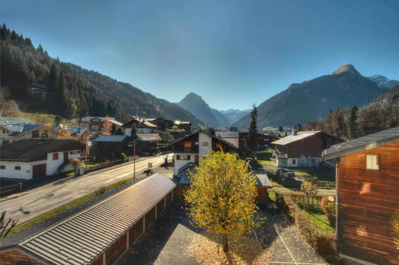 Résidence Le Lodge-Uitzicht zomer
