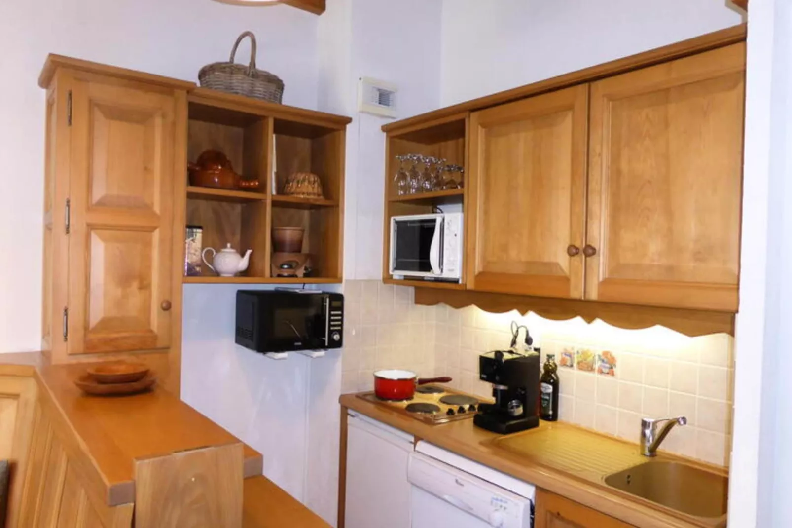 Résidence Palmes D'or-Buitenkant zomer