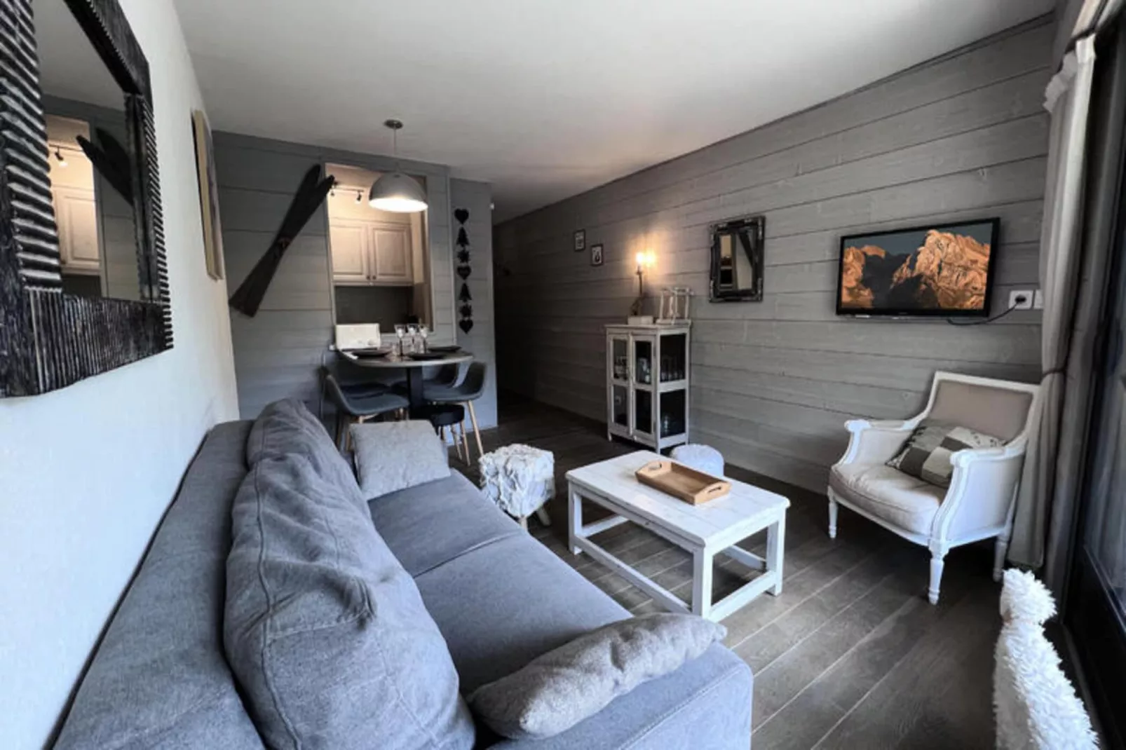 Appartements à La Clusaz-Buitenkant zomer