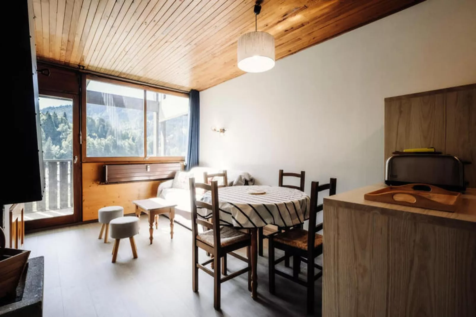 Résidence Bison-Buitenkant zomer