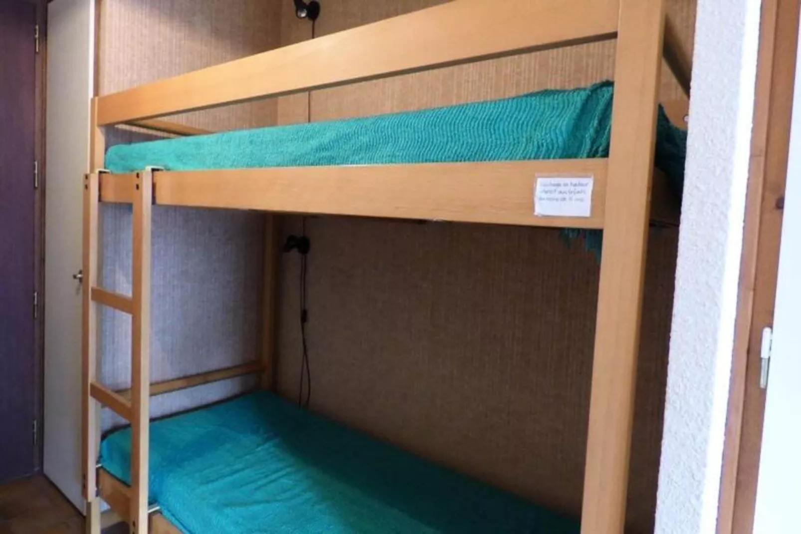 Résidence Valerianne-Buitenkant zomer