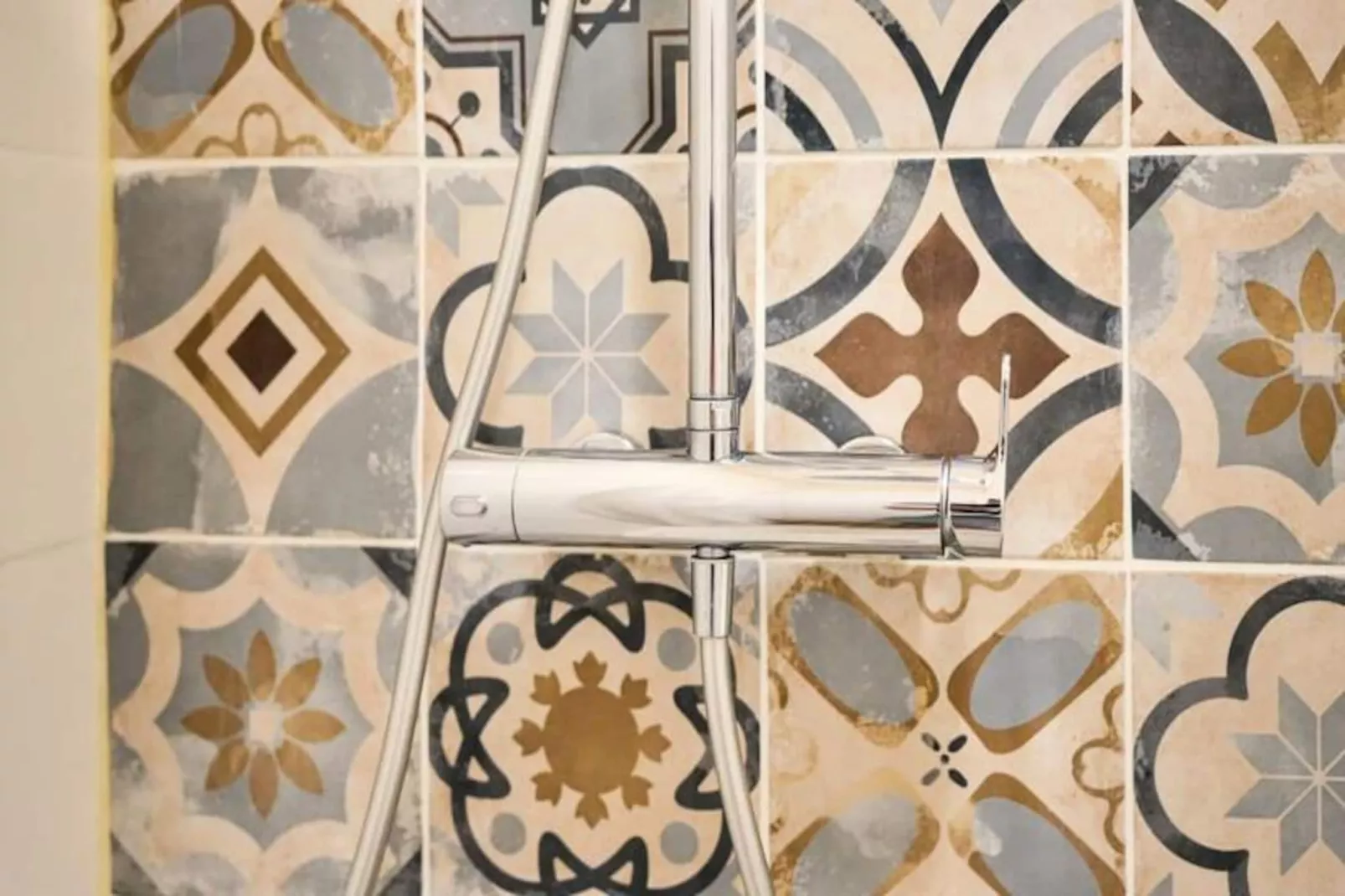 Appartement La Cigale | Les Nids De La Diane-Image-tags.