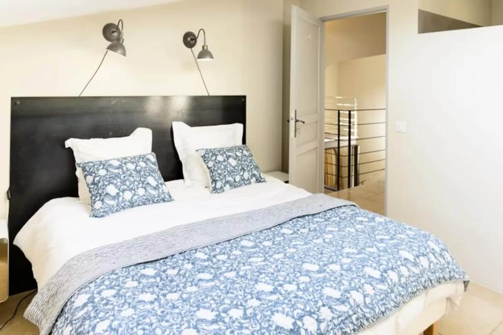 Les Gardis, Votre Refuge Id&eacute;al En Provence.-Image-tags.