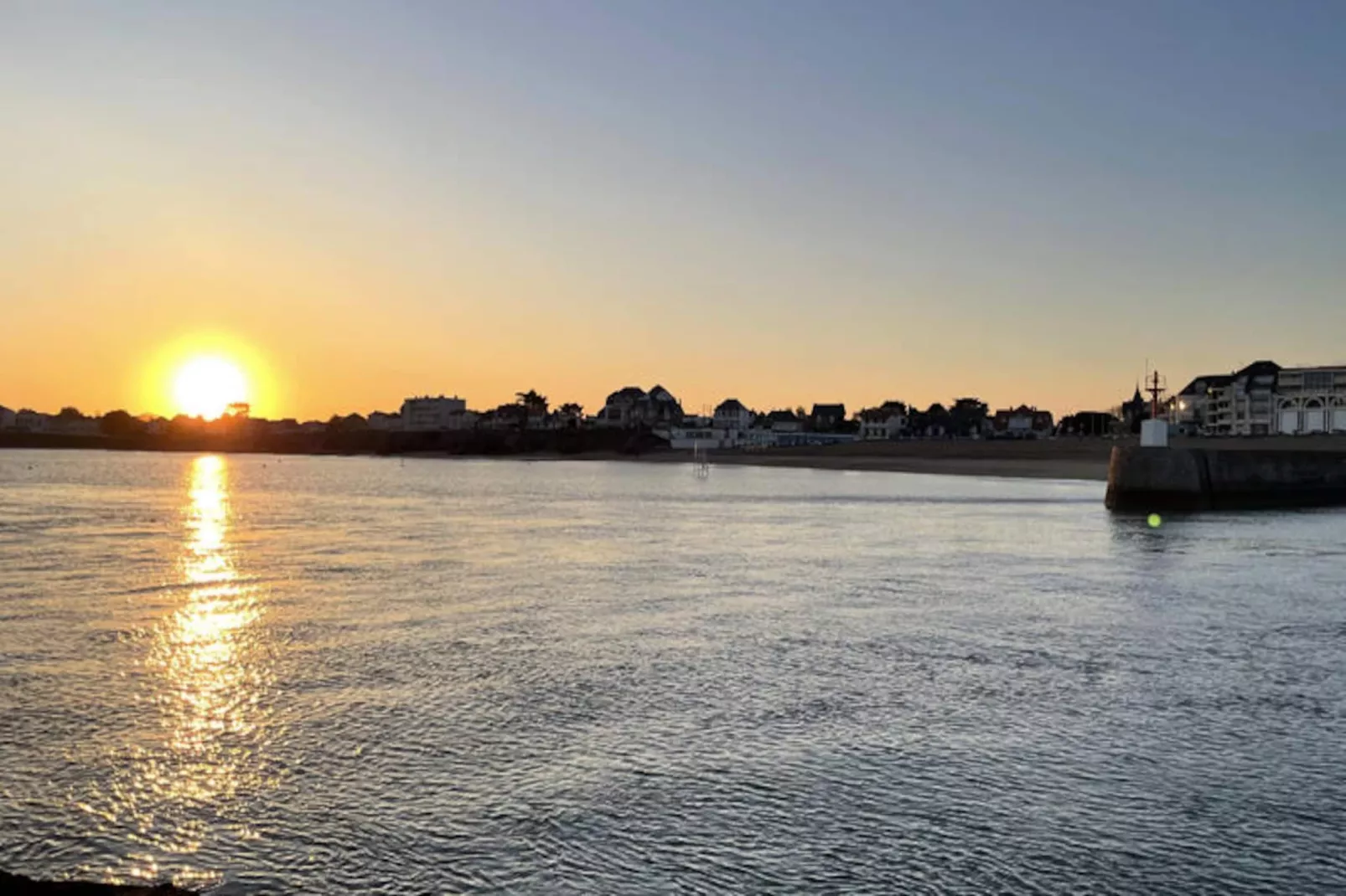 Appartements à Saint-Gilles-Croix-de-Vie-Image-tags.