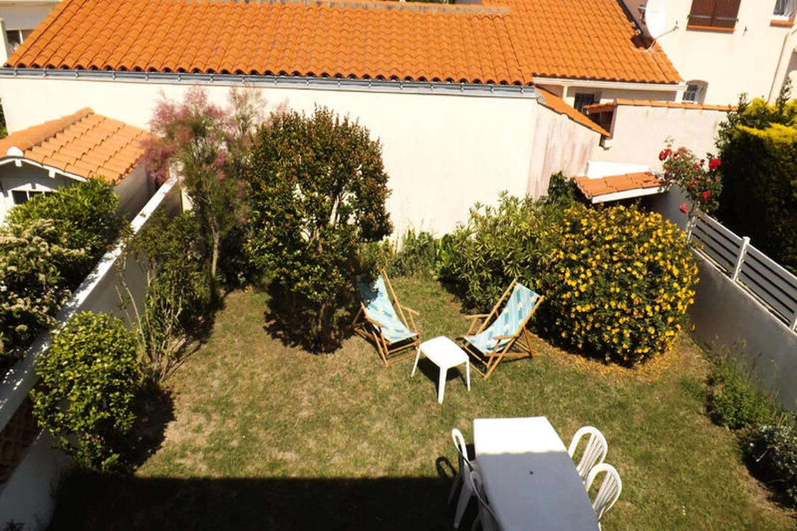 Maison à Saint-Gilles-Croix-de-Vie-Uitzicht zomer