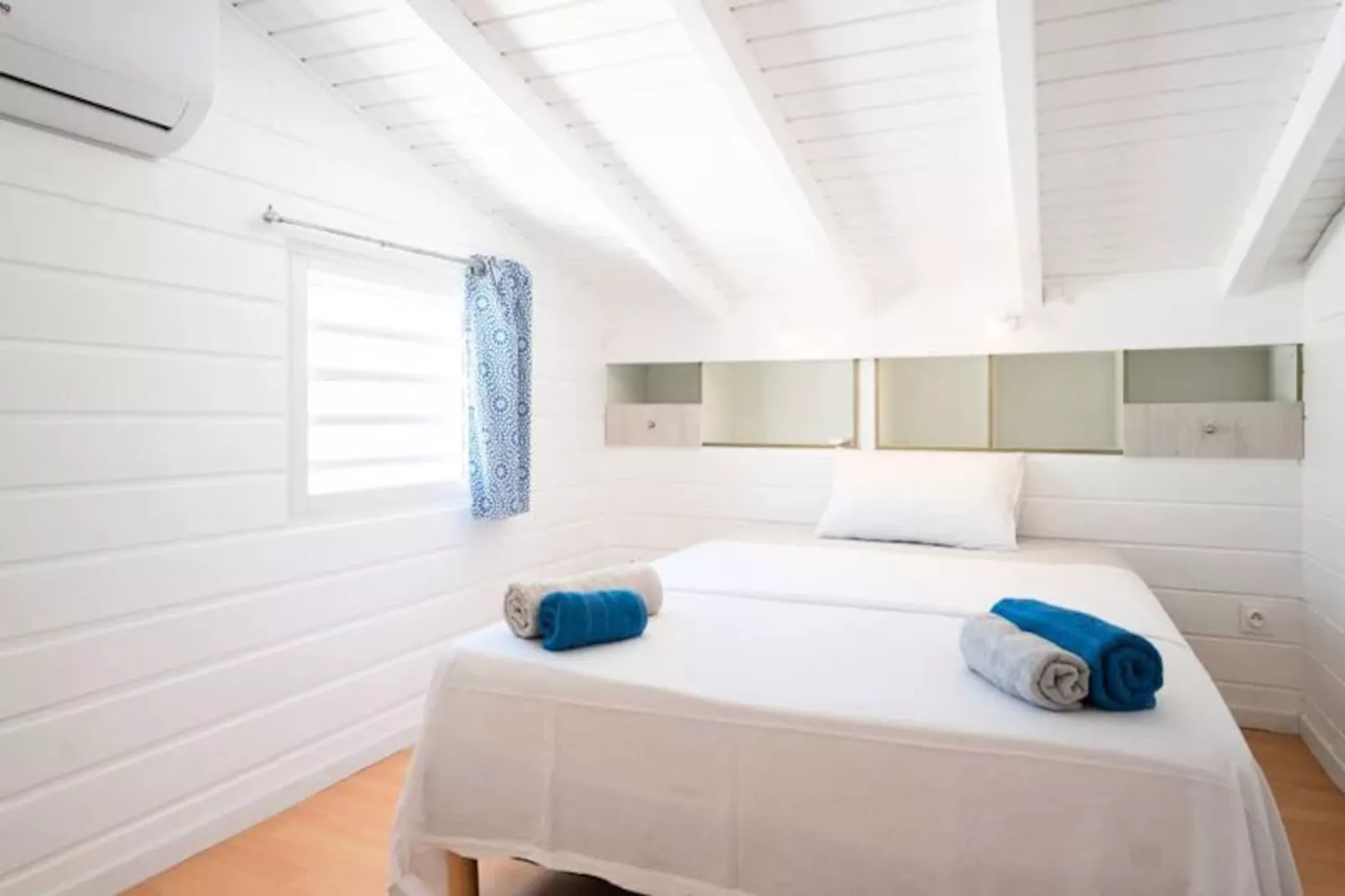 Villa Sun And Sea-Image-tags.