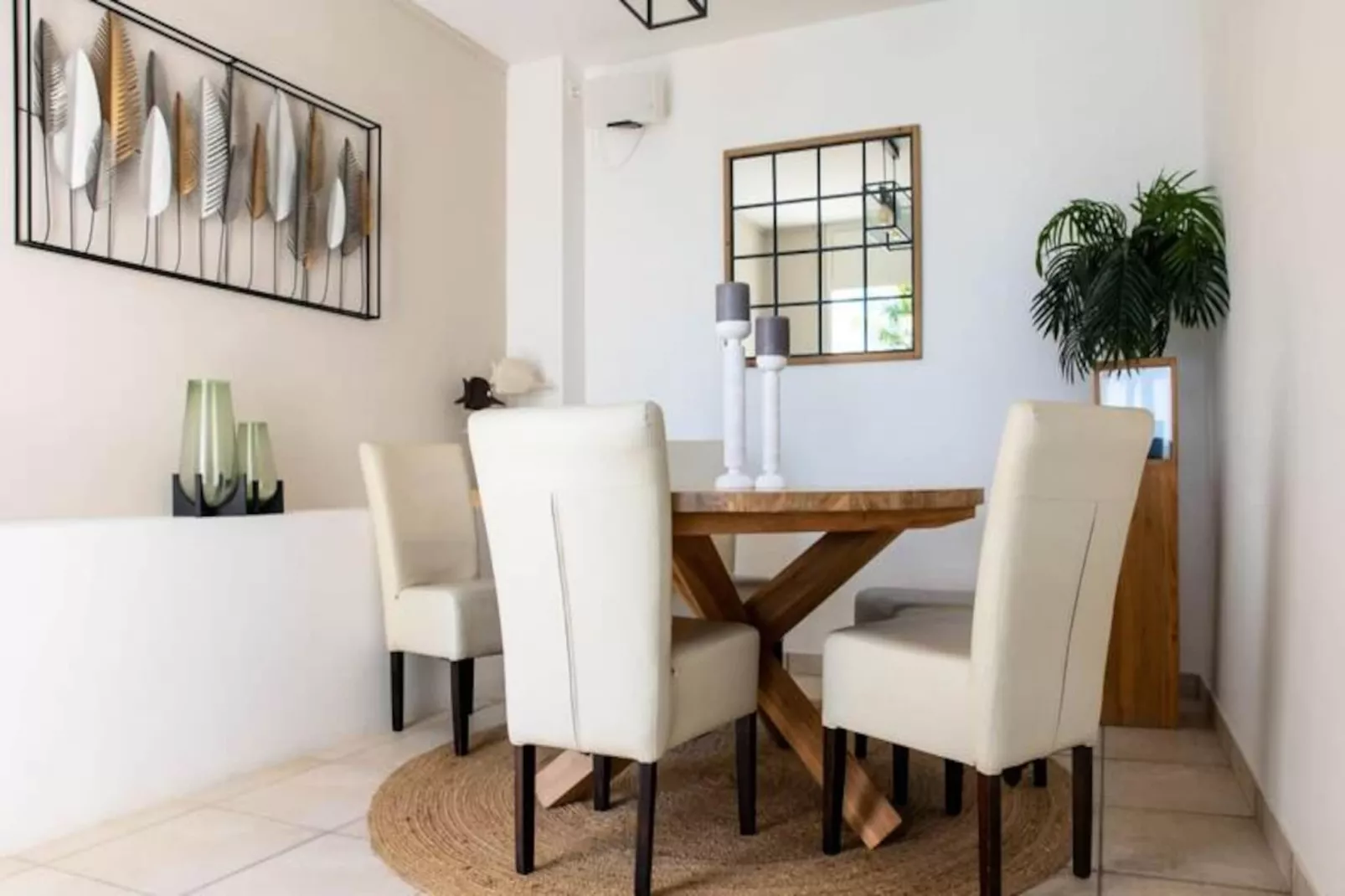 Villa Summer Forever-Image-tags.