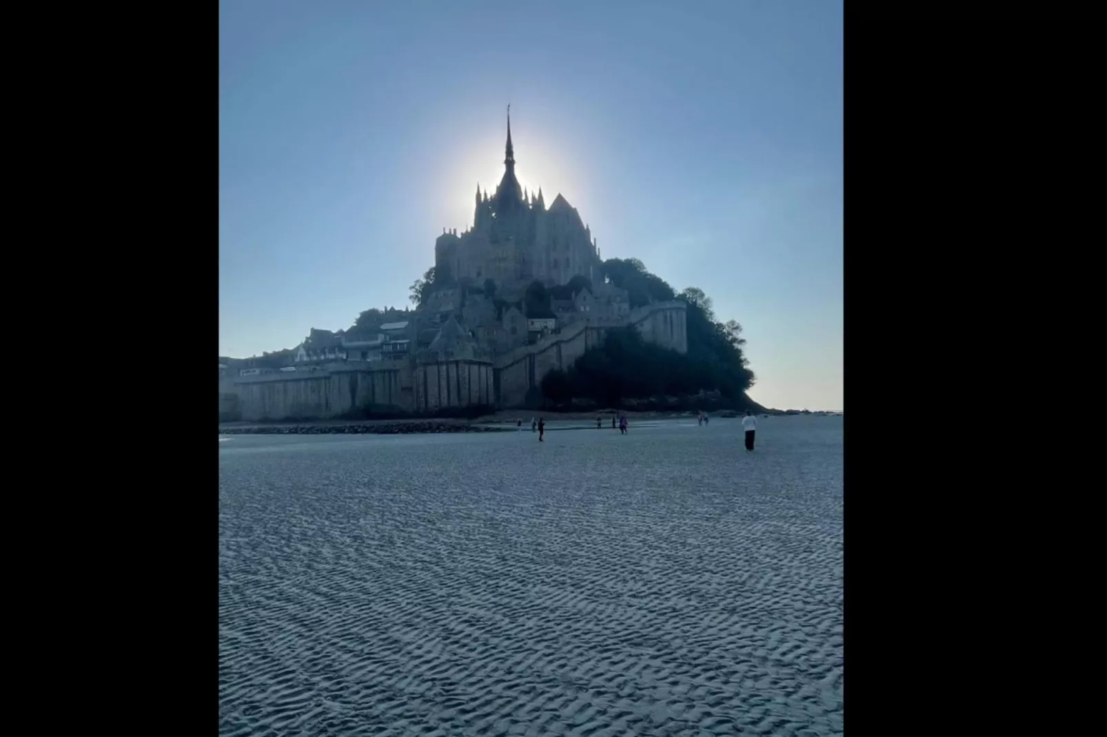 Chaleureux Appartement Au C&oelig;ur Du Quartier Historique Saint-michel-Gebieden zomer 5km
