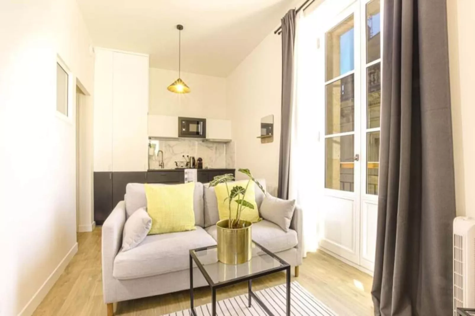 Appartement Aux Prestations Cozy Et Moderne En Hypercentre Pour 4 Personnes-Buitenkant zomer