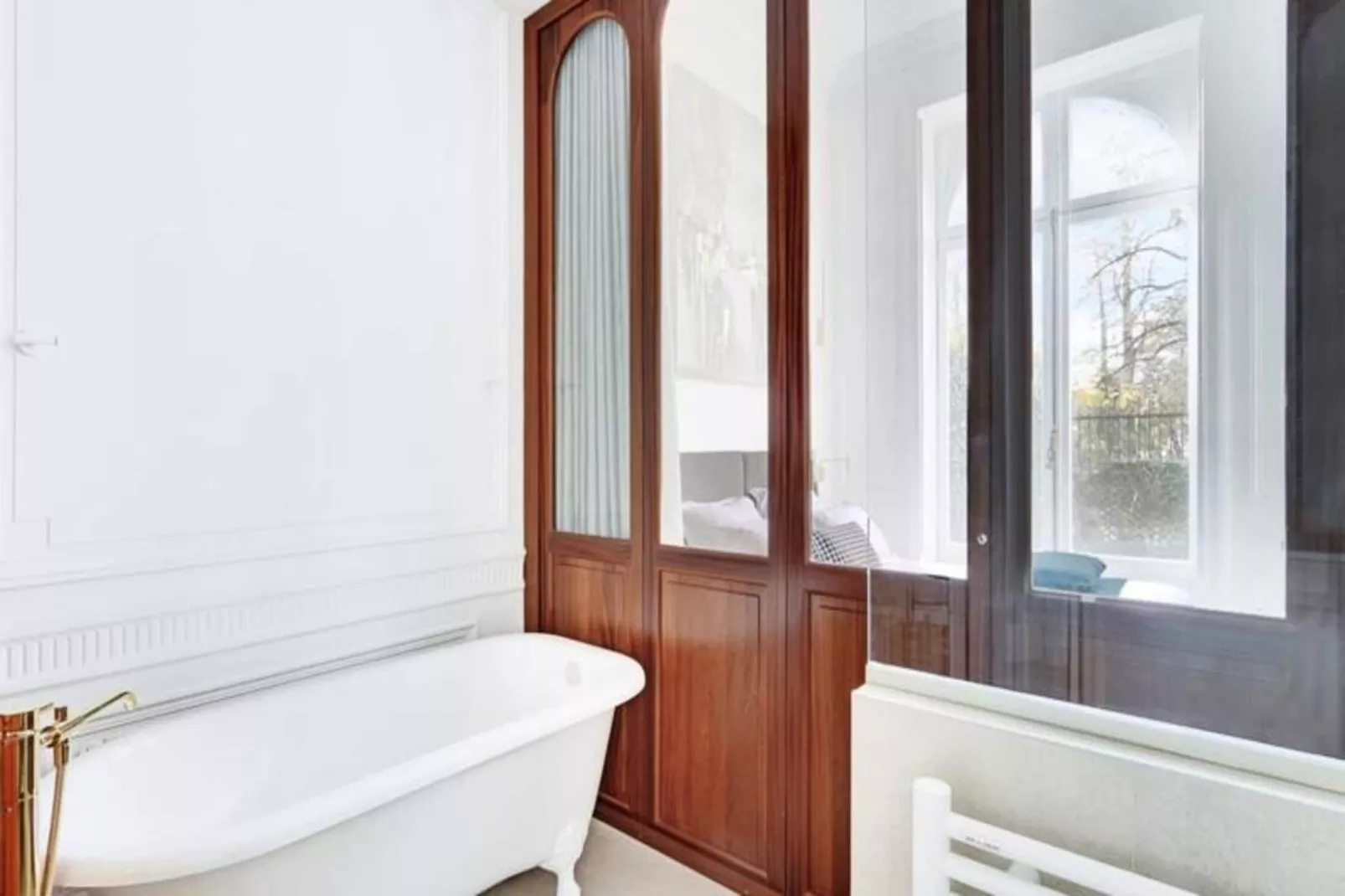 Maison Labruy&egrave;re - Suite Jardin Royal-Badkamer