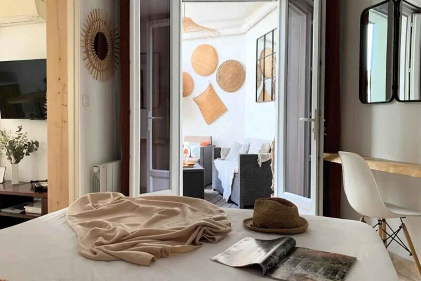 La Terrasse Bazille-Image-tags.