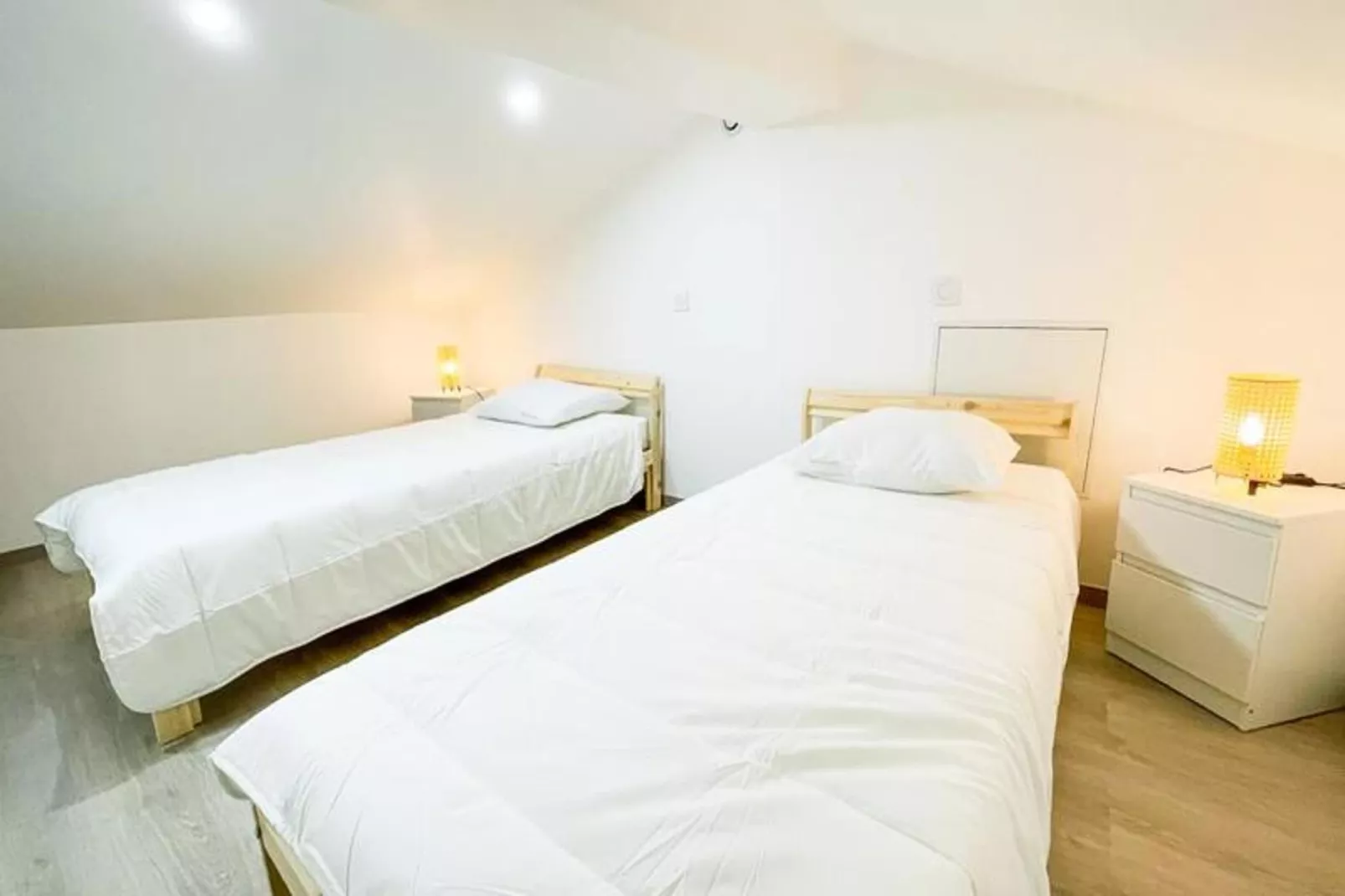 Le Duplex 🌞 Calme & R&eacute;nov&eacute;|-Slaapkamer