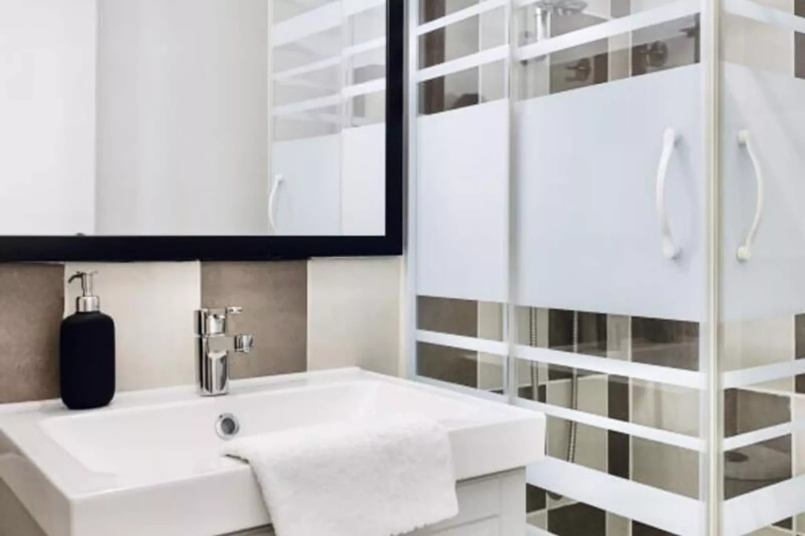 Studio Hypercentre 🌼-Badkamer