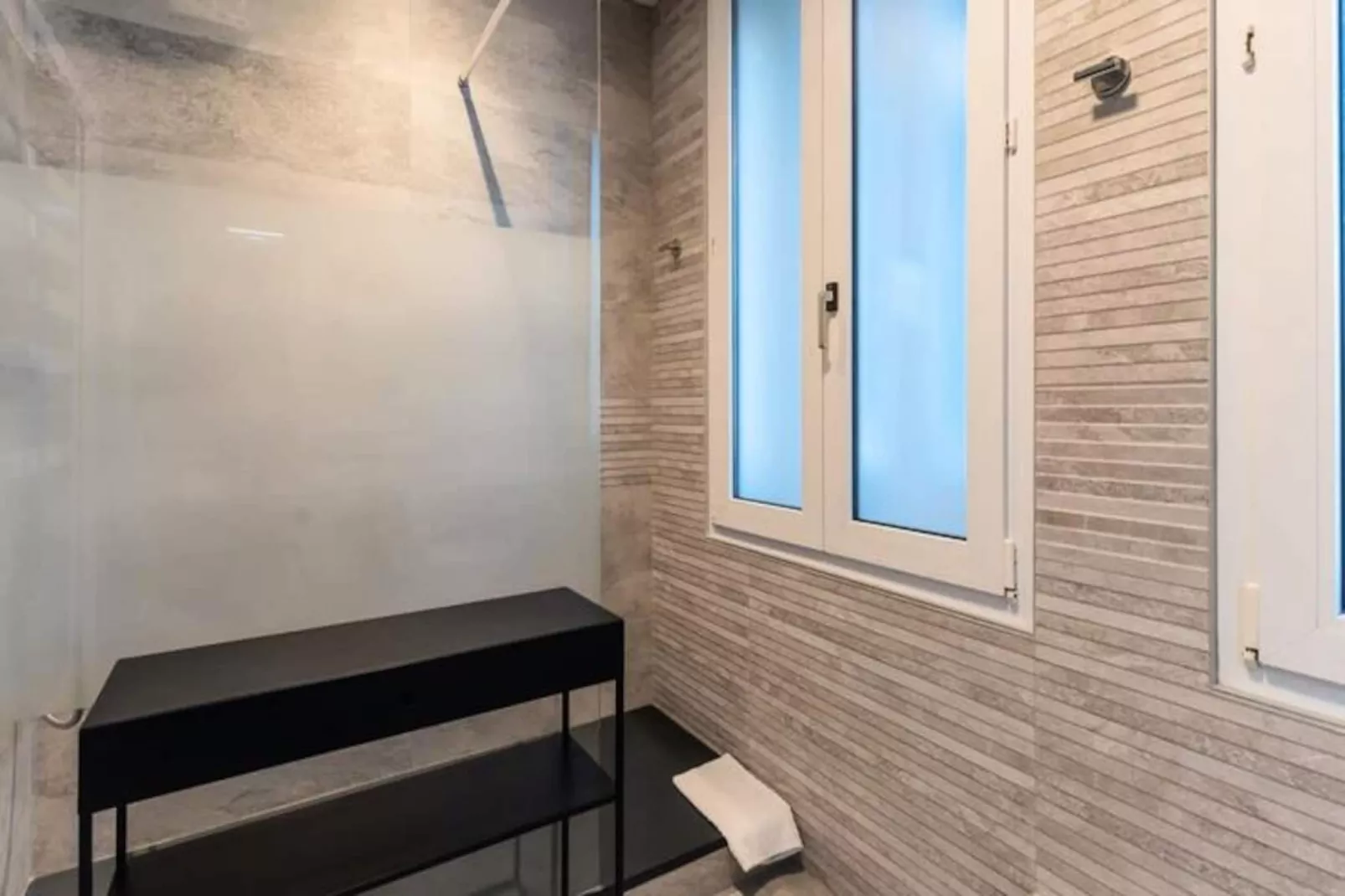 Résidence Sublime Loft Pour 6 Pers En Plein Coeur Du Centre Ville-Image-tags.