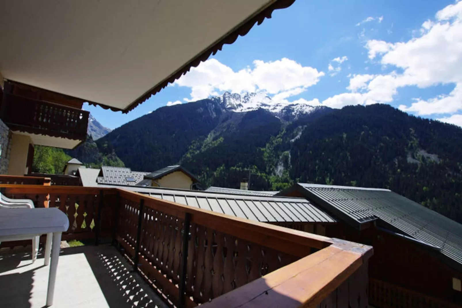 Résidence Le Chardonnet-Image-tags.