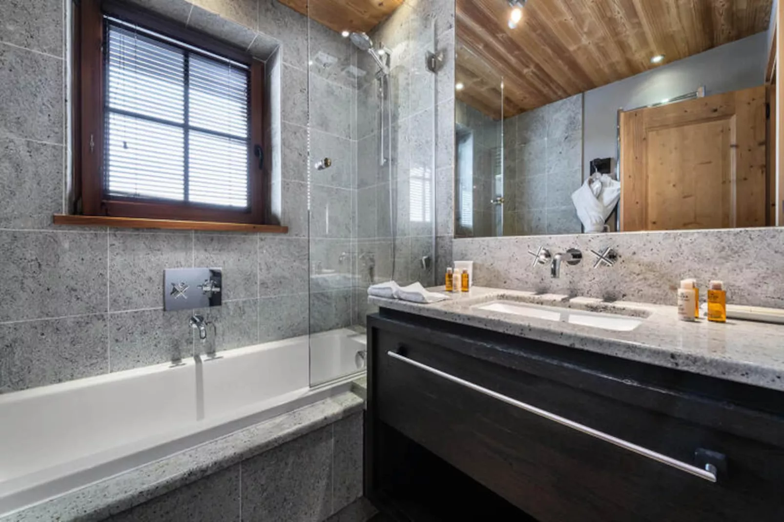 Résidence Reine Des Pres-Image-tags.