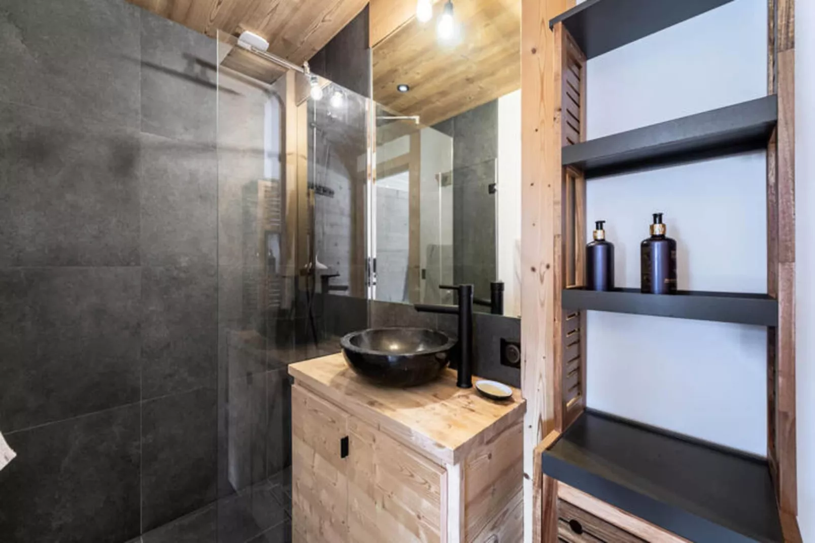 Résidence Demimeige-Buitenkant zomer