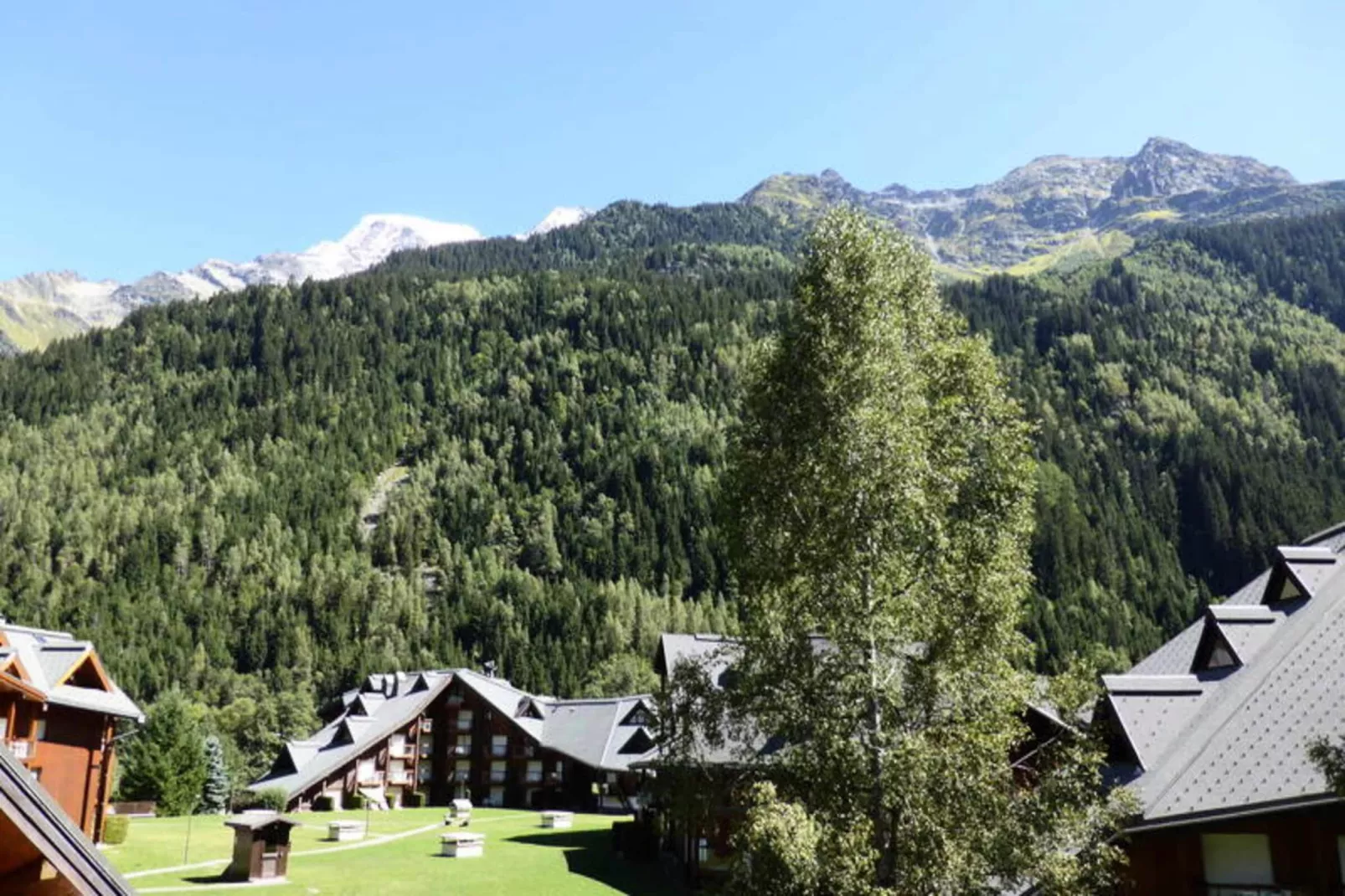 Résidence Borgia-Uitzicht zomer