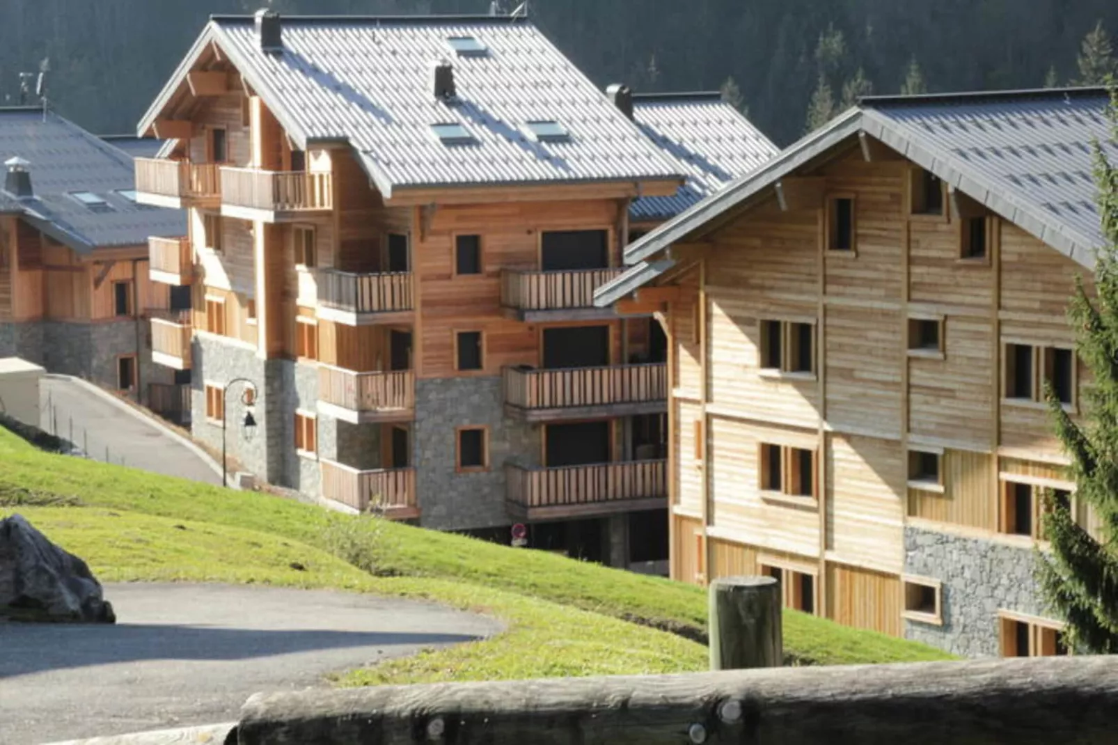 Résidence Les Quatres Elements-Uitzicht zomer