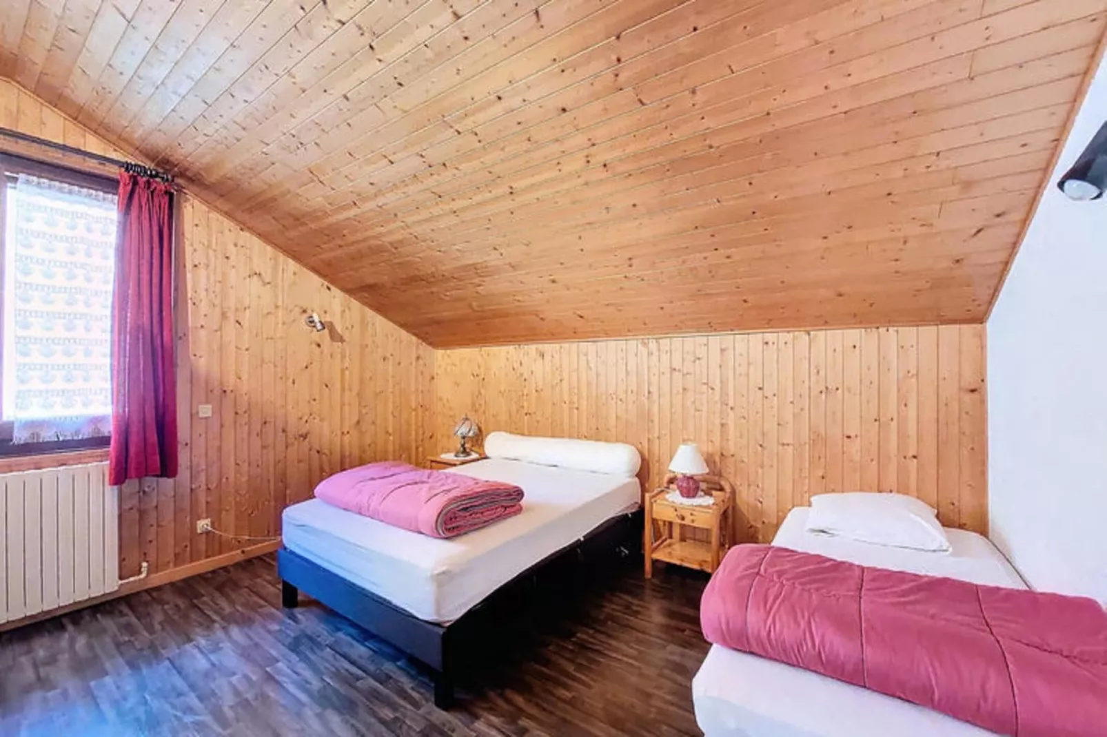 Appartements à Saint Jean d'Aulps-Slaapkamer