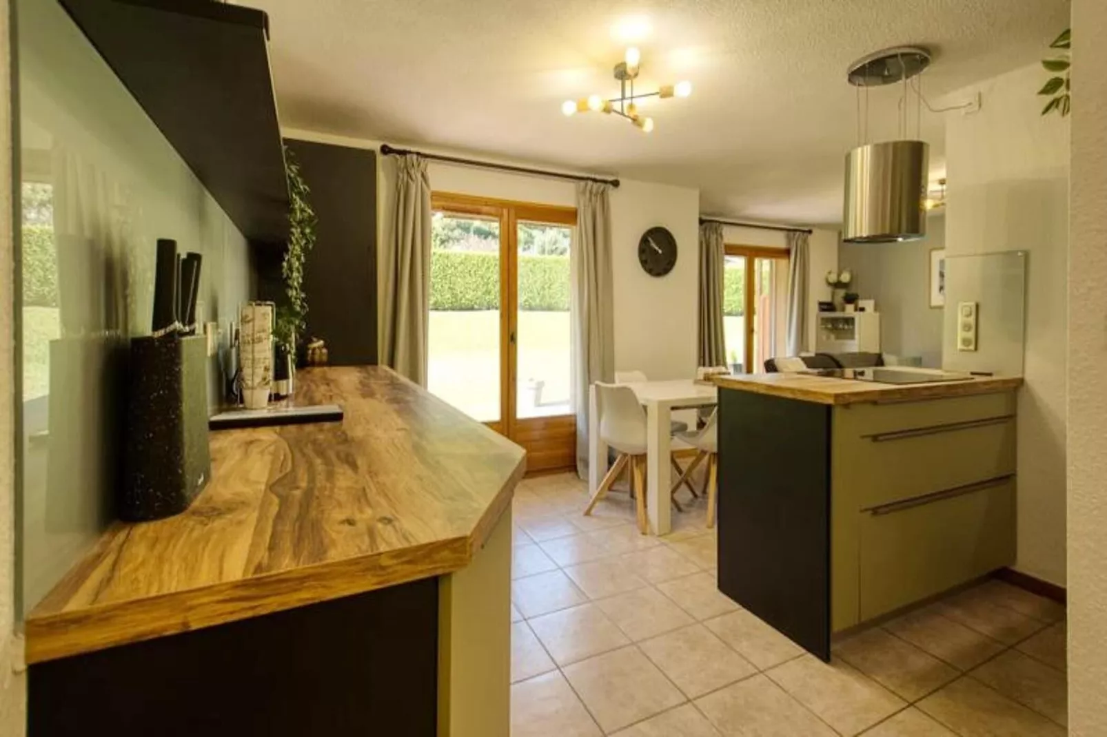 Residence Des Neiges Bat C-Overloop