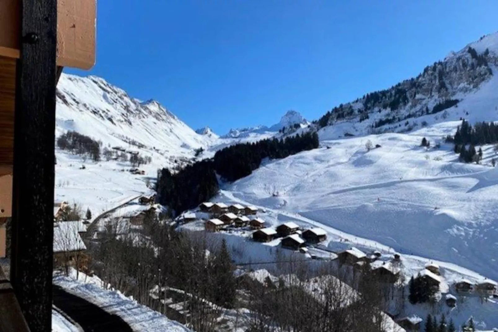 Chalet De Lessy C-Image-tags.