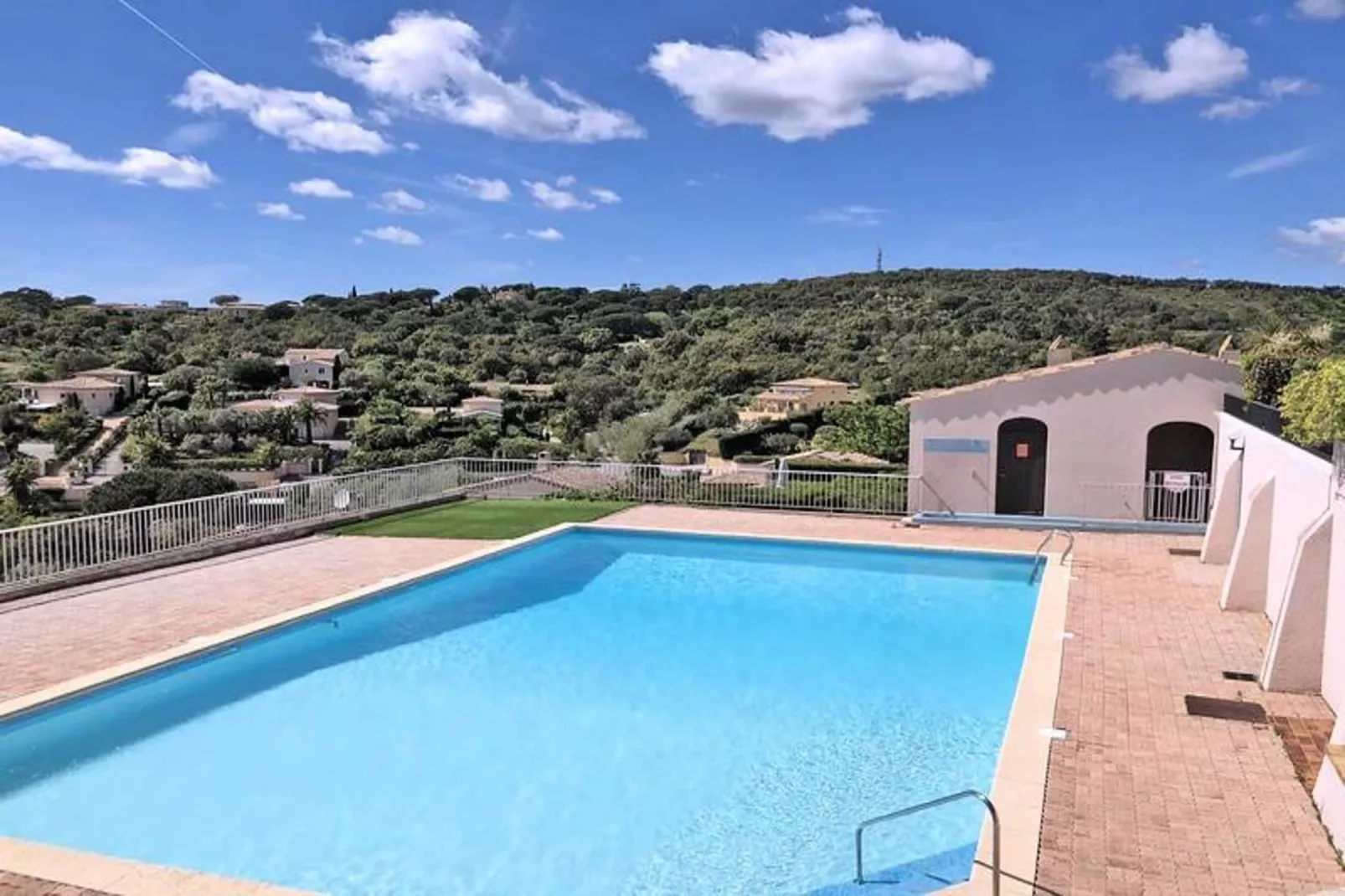 Résidence Bastides De Guerrevieille-Zwembad