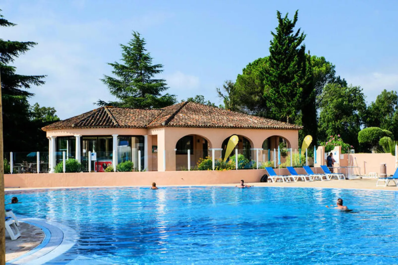 Résidence Les Parcs de Grimaud - maeva Home-Buitenkant zomer