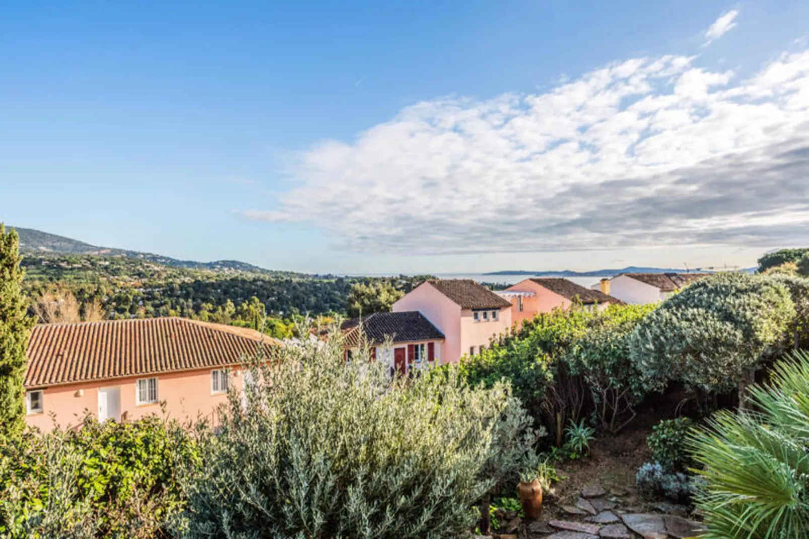 Les Bastides aux Restanques du Golfe de St Tropez - maeva Home-Uitzicht zomer