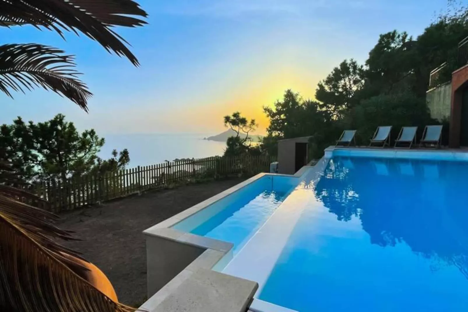 Villa Familiale 11 Pers Avec Vue Unique Sur La Mer-Image-tags.