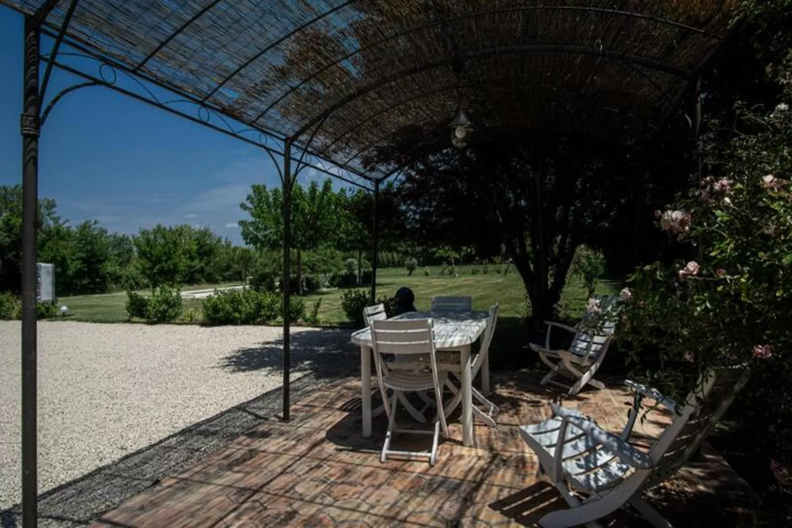 Maison De La  Bandine-Uitzicht zomer