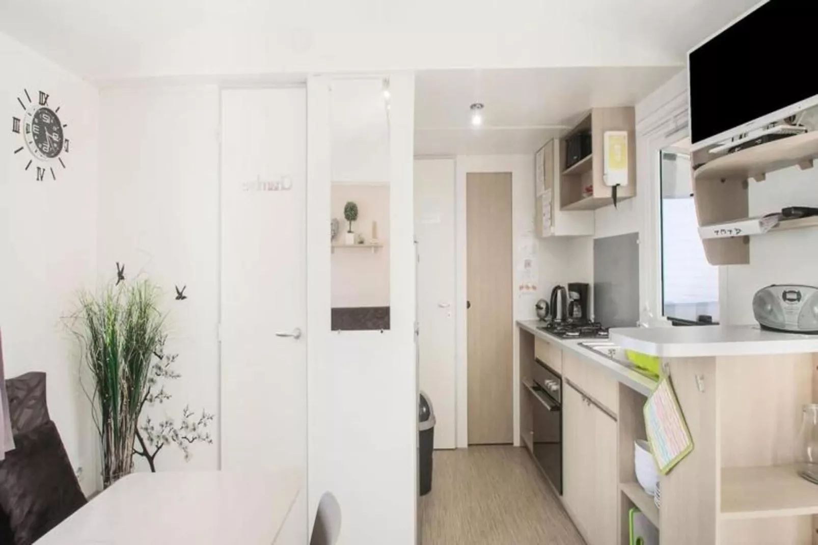 Mobil-home 6 pers. avec accès piscine et complexe aquatique-Buitenkant zomer