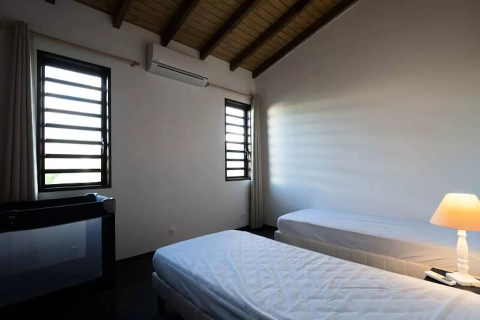 Villa Des Rochers-Image-tags.