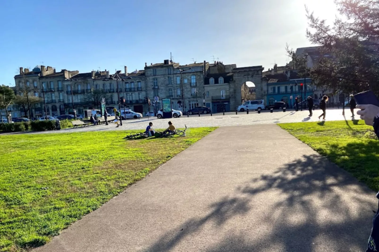 Chaleureux Appartement Au C&oelig;ur Du Quartier Historique Saint-michel-Gebieden zomer 5km