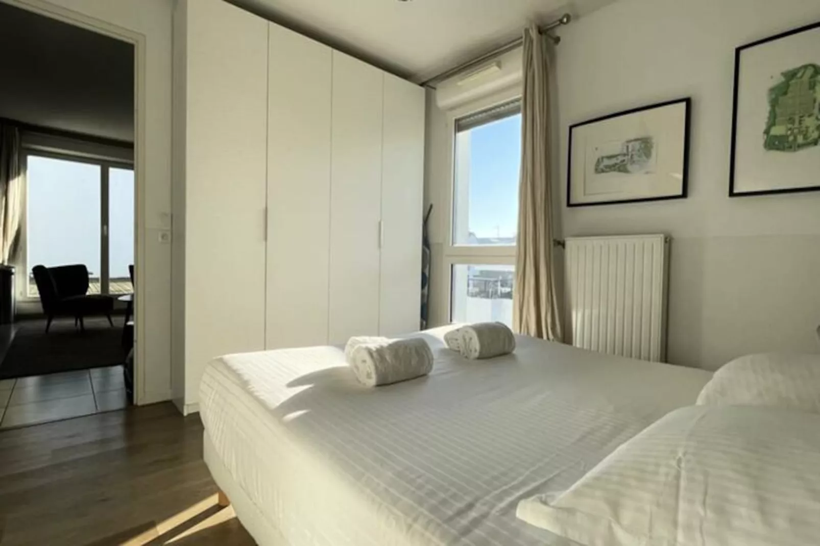 Spacieux Appartement Remarquablement Lumineux Avec Parking &agrave; La Cit&eacute; Du Vin-Image-tags.